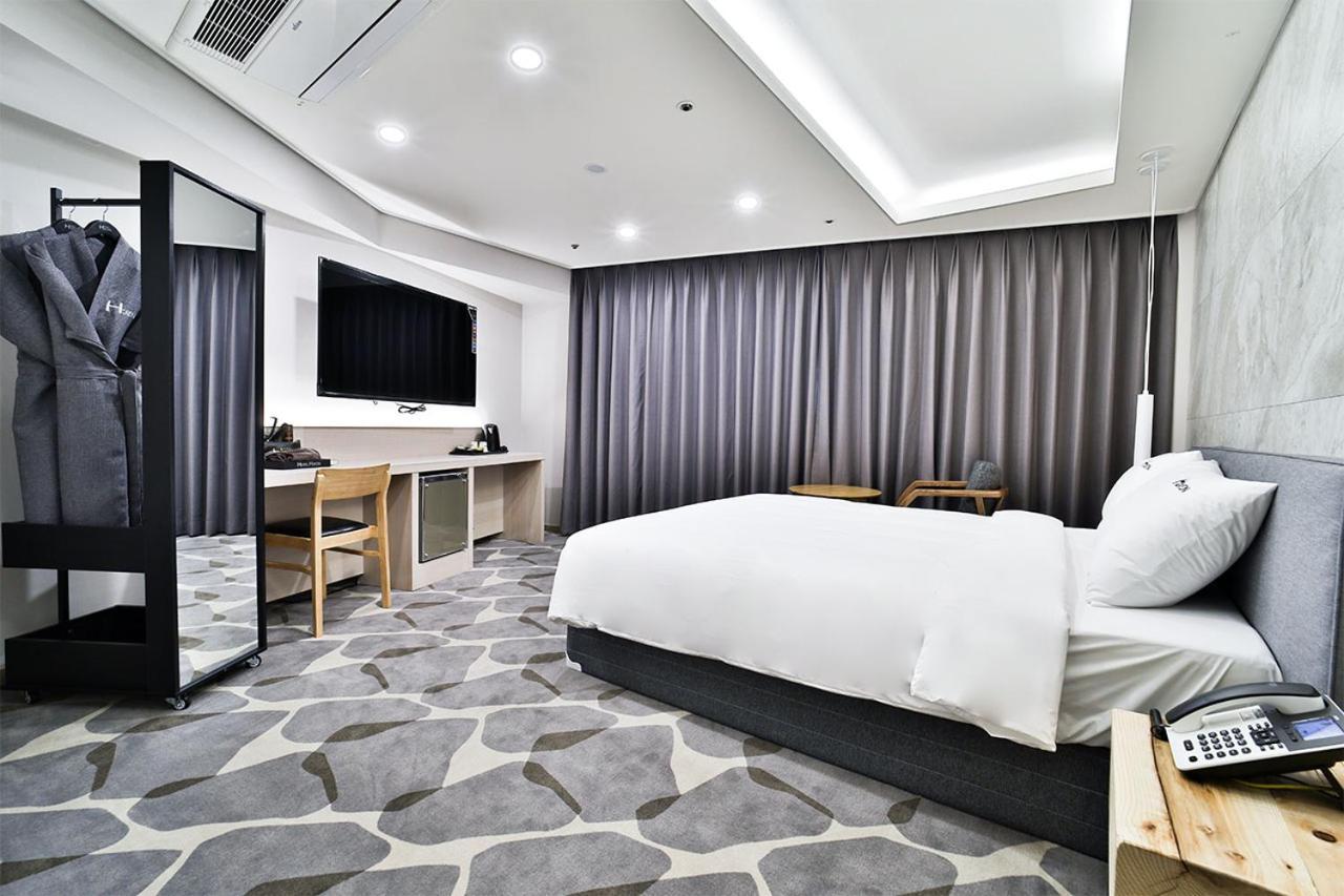 Hotel Haydn Busan Bagian luar foto