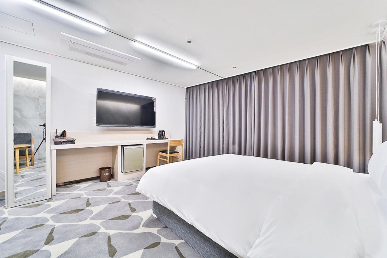 Hotel Haydn Busan Bagian luar foto