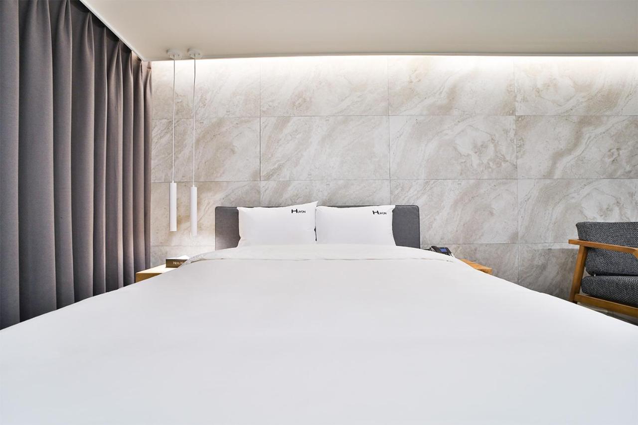 Hotel Haydn Busan Bagian luar foto
